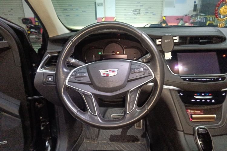 Used Cadillac XT5 2016 25T Luxury Model