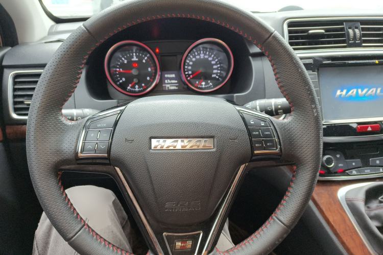 Used Haval H6 2017 Red-Label Sport Edition 2.0T Diesel Manual Two-Wheel Drive Elite Model China V Standard
