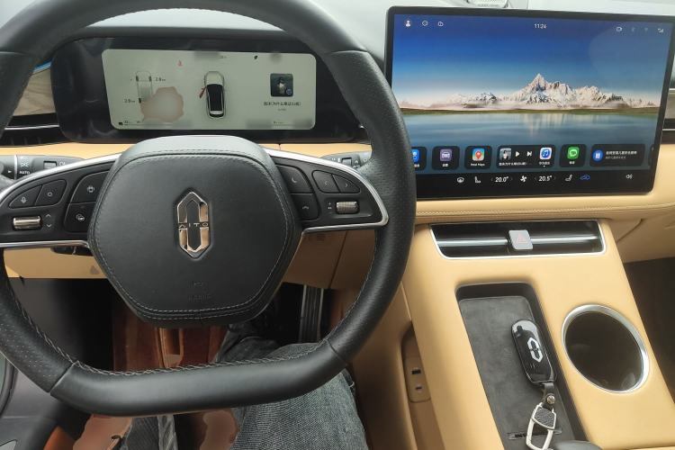 Used Hima AITO M5 2022 Extended-Range Four-Wheel Drive Ultimate Edition Center Console