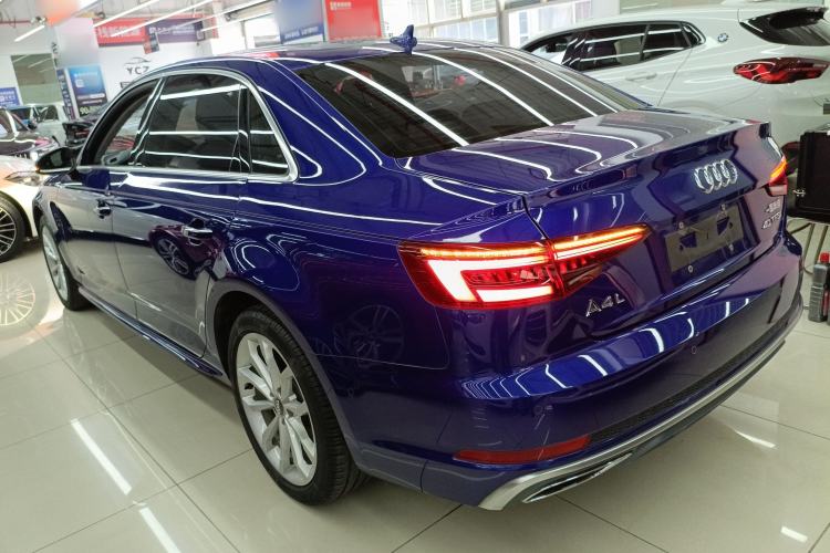 Used Audi A4L 2019 40 TFSI Fashion Edition China VI Emission Standard
