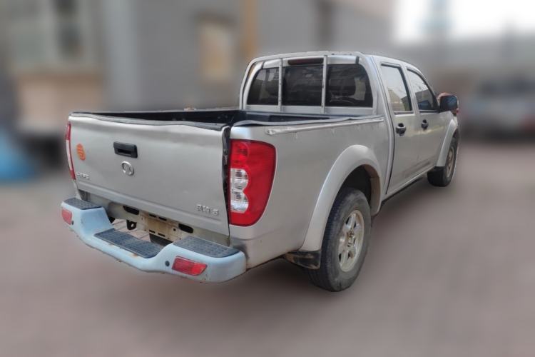 Used Great Wall Wingle 5 2017 2.0T European Version Diesel Two-Wheel Drive Advanced Large Double-Cab GW4D20E
