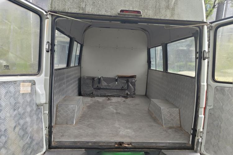 Used Iveco Daily 2014 2.8T-V35 NJ5044XXYQ3A43S4
