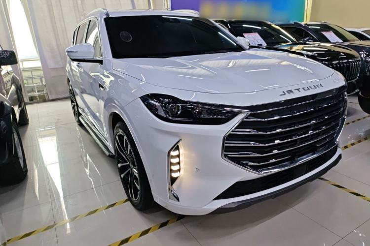 Used JETOUR X70 PLUS 2021 1.6T DCT Base 5-Seater Front Right 45 Deg