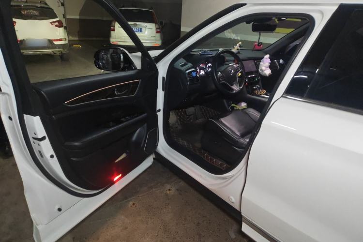 Used Honda UR-V 2017 240TURBO Two-Wheel Drive Luxury Edition China V
