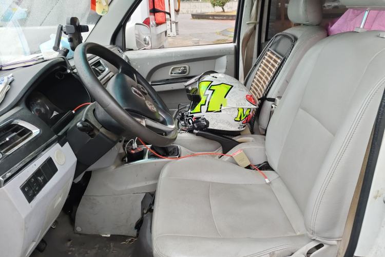 Used Jinbei New Hiace X30L 2016 1.5L Wealth Edition Natural Gas DLCG14 Left Front Seat