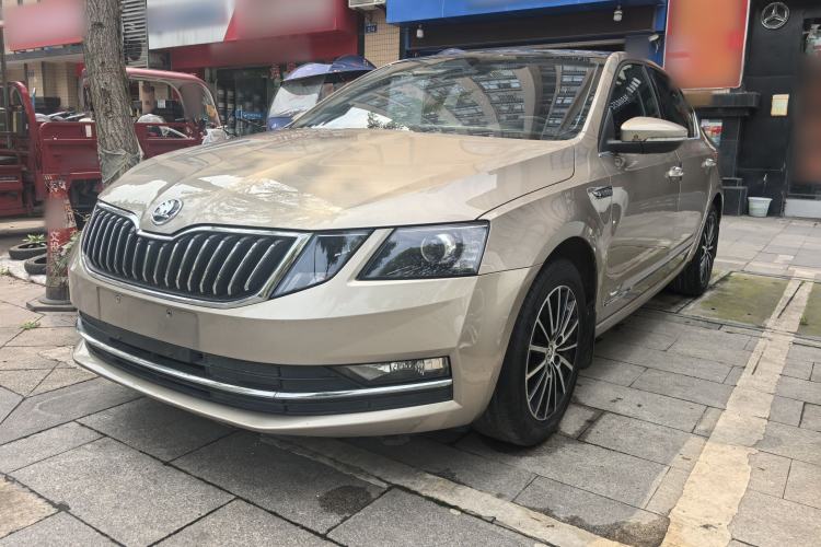 Used Skoda Octavia 2019 1.5L Automatic Smart Drive Luxury Edition China V Standard