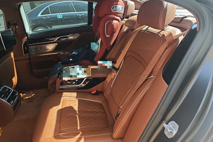 Used BMW 7 Series 2019 740Li xDrive Executive Luxury Package Left Rear Seat