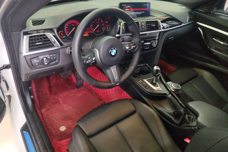 Used BMW 3 Series GT 2020 320i M Sport Package Center Console
