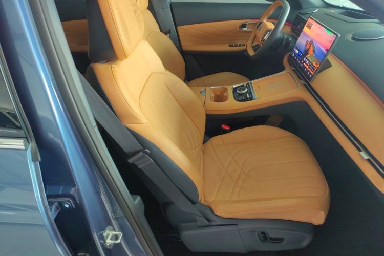 Used Geely Galaxy Galaxy Xingjian 7 EM-i 2025 120km Flagship Edition
