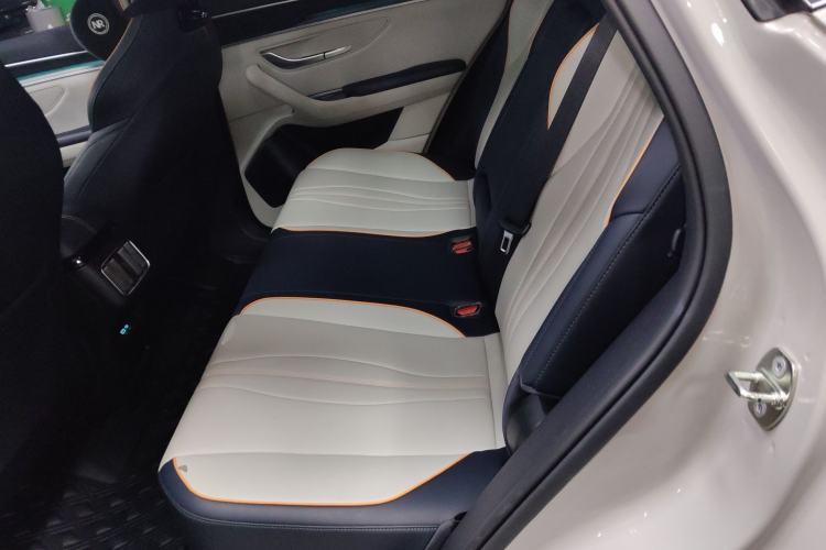 Used BYD Song PLUS New Energy 2023 Champion Edition EV 520KM Prestige Model
