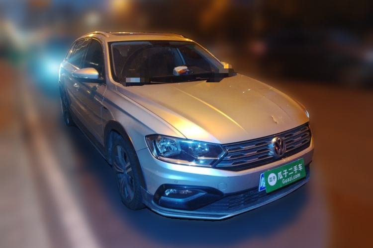 Used Volkswagen C-TREK 2017 230TSI DSG Luxury Model
