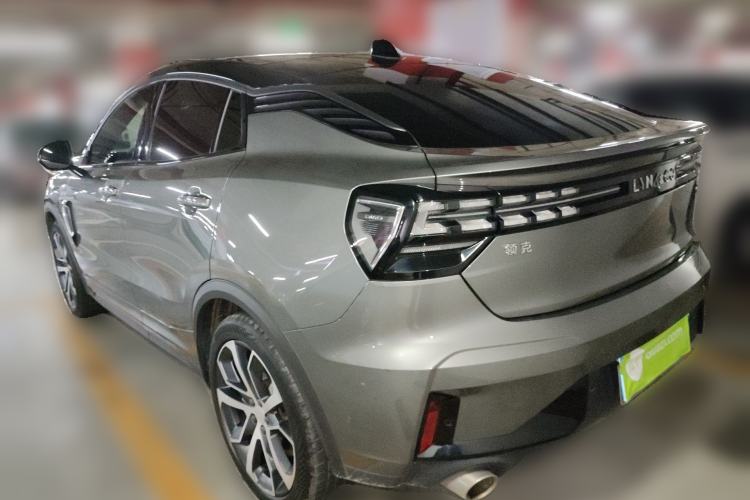 Used Lynk & Co 05 2022 2.0TD Four-Wheel Drive Dynamic Halo Rear Left 45 Deg