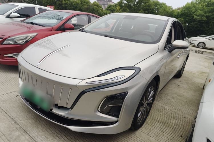 Used Hongqi E-QM5 2022 431 km Charge & Enjoy Edition