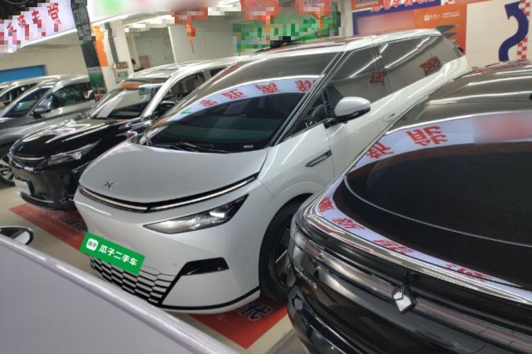 Used XPeng X9 2024 702 Ultra-Long Range Pro