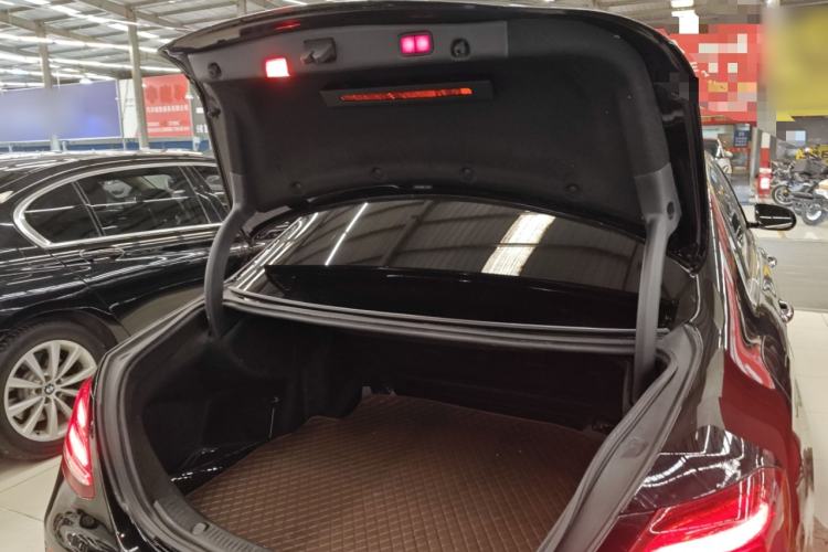 Used Mercedes-Benz E-Class 2019 E 300 L Sport Luxury Edition
