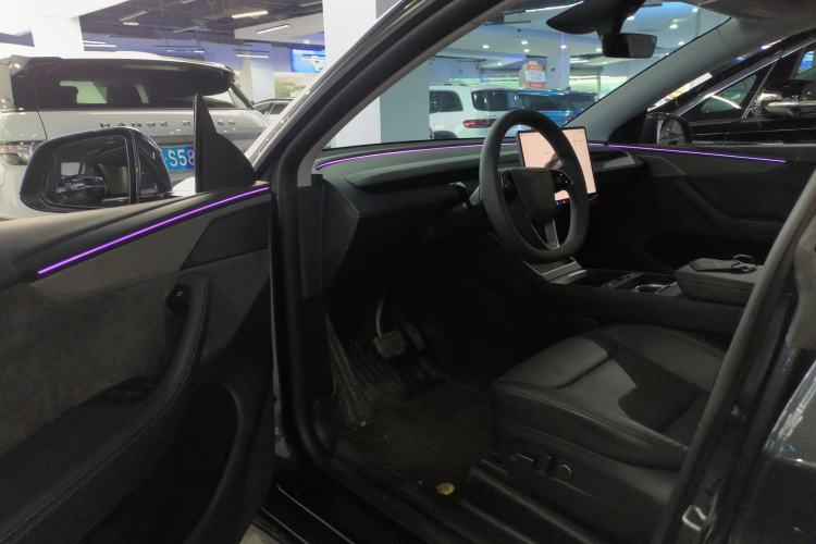 Used Tesla Model Y 2025 Long-Range All-Wheel Drive First Edition