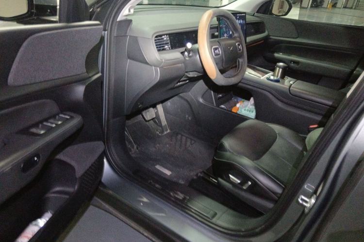 Used XPeng G6 2023 580 Long-Range Max Driver Seat