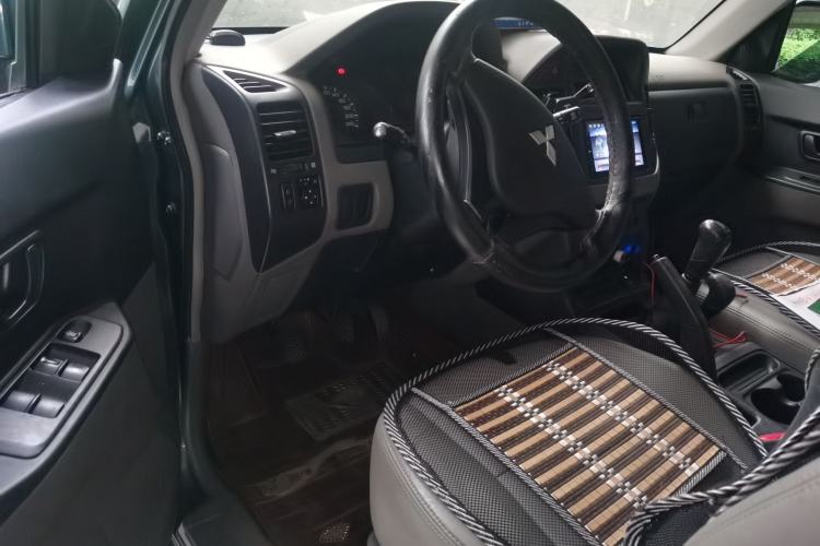 Used Mitsubishi Pajero 2011 V73 3.0L MT GL Driver Seat