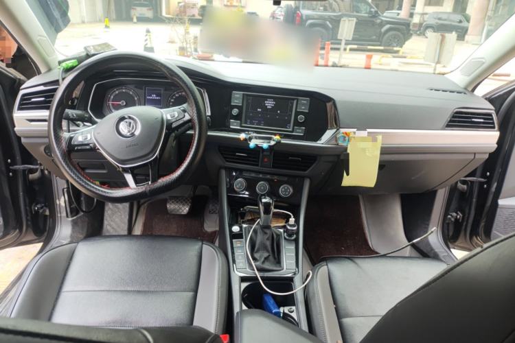 Used Volkswagen Sagitar 2019 280TSI DSG Comfort Version China VI Standard Center Console