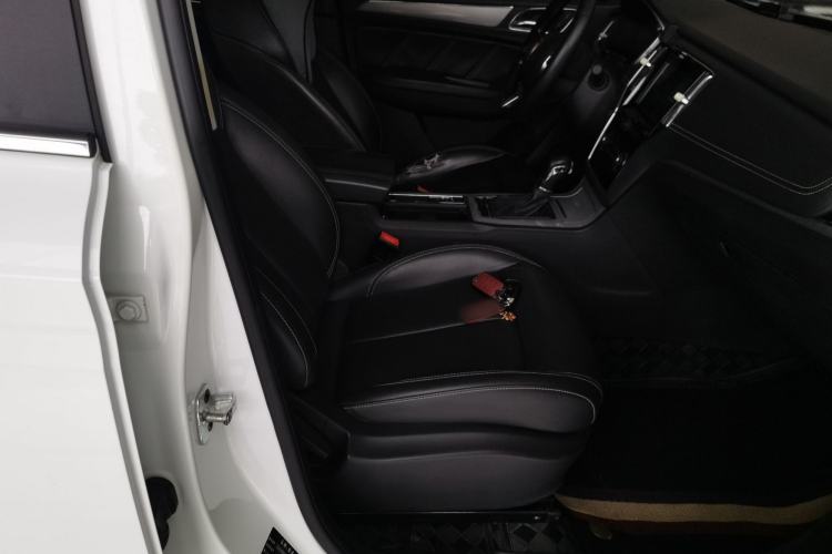 Used Roewe RX5 2018 20T Two-Wheel Drive Automatic Flagship Edition
