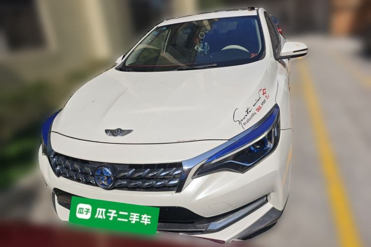 Used Venucia D60 2019 1.6L XL CVT Smart Connect Elite Edition