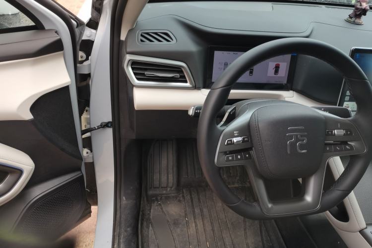 Used BYD Yuan UP 2025 Intelligent Driving Version 401 KM Dynamic Edition