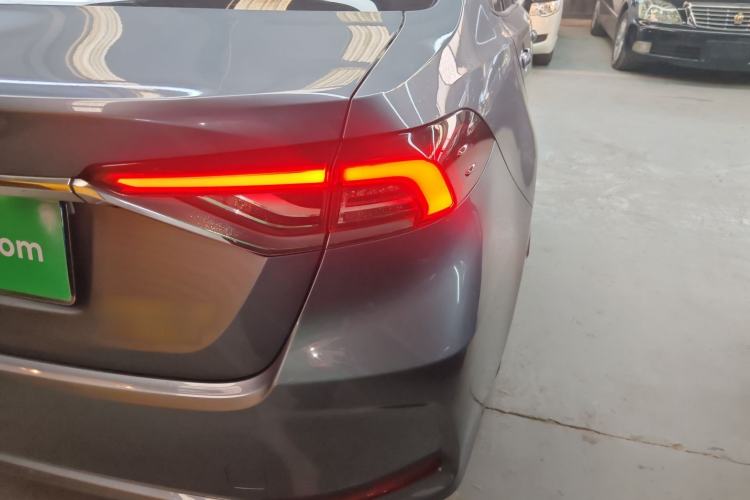 Used Toyota Corolla 2021 Dual-Motor 1.8L E-CVT Elite Edition
