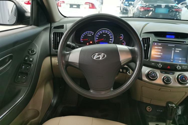 Used Hyundai Celesta 2015 1.6L Automatic Comfort Model