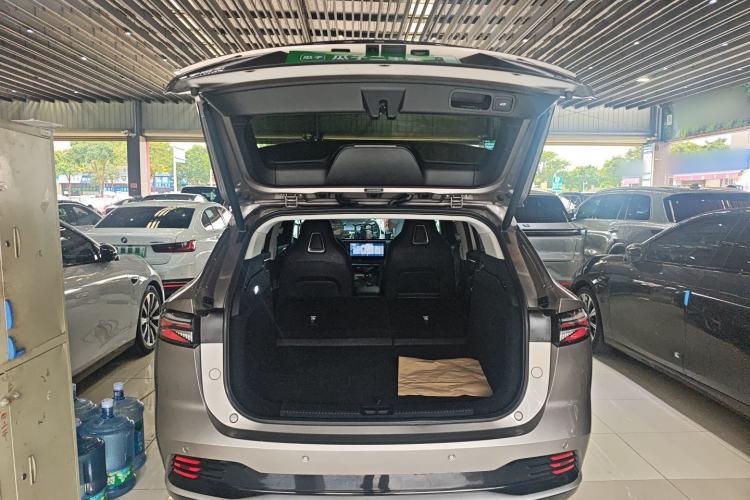 Used Roewe D5X DMH 2024 135 Flagship Edition Trunk