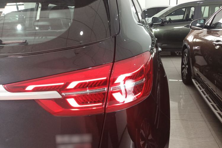 Used Hongqi HS5 2022 Revised Version 2.0T Smart Connect Flagship Edition