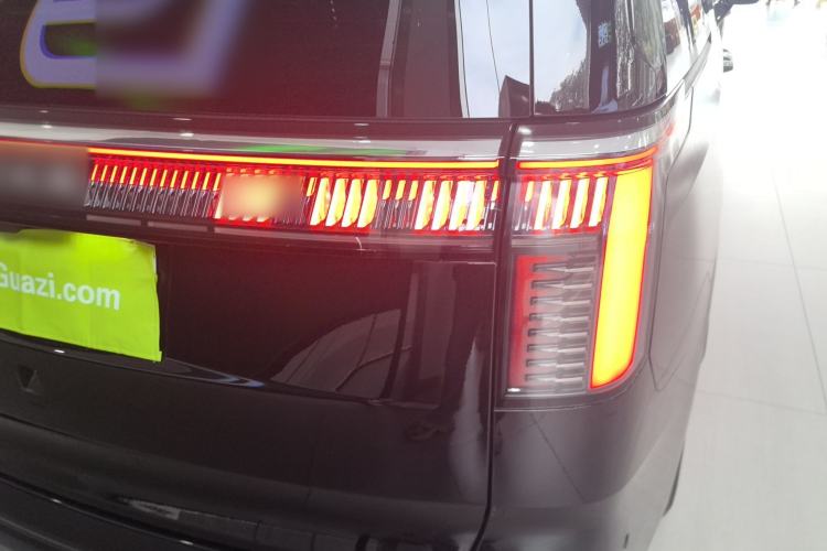 Used Zeekr 009 2022 WE Edition
