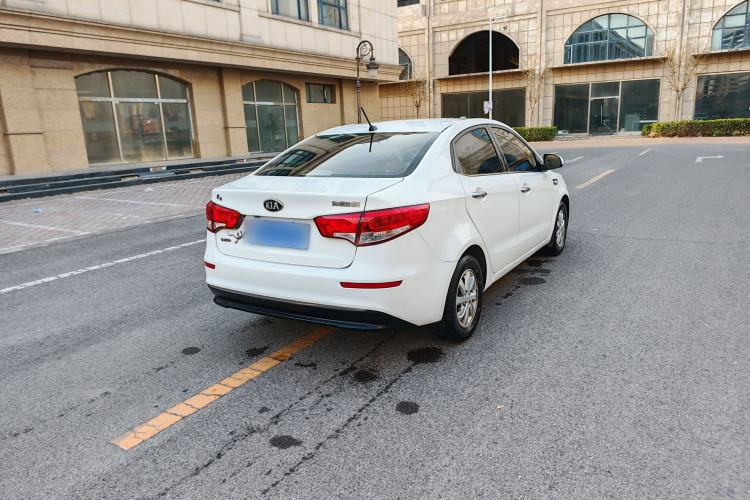 Used Kia K2 2015 Sedan 1.4L MT GLS
