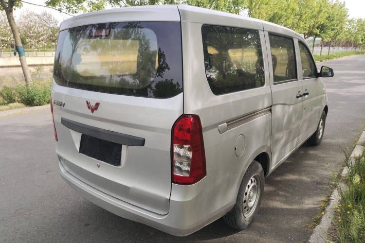 Used Wuling Rongguang V 2016 1.2L Practical Model Non-Power-Assisted