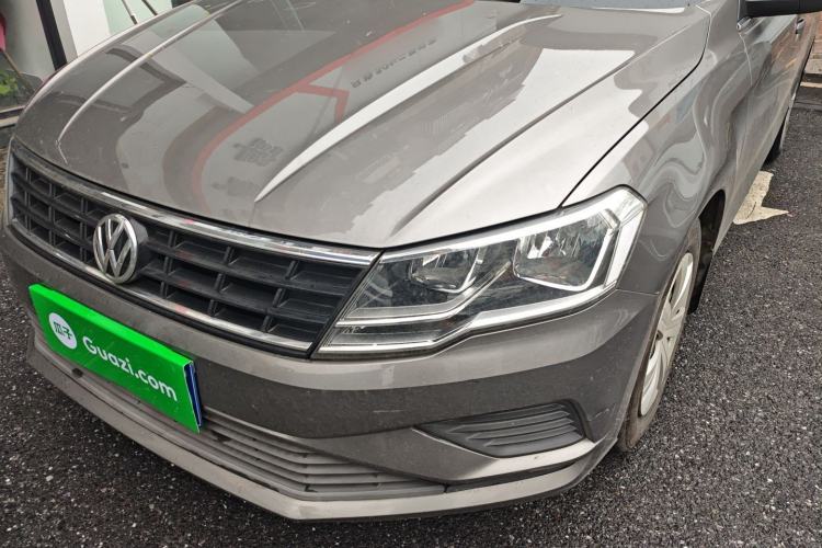 Used Volkswagen Jetta 2017 1.5L Manual Fashion Edition