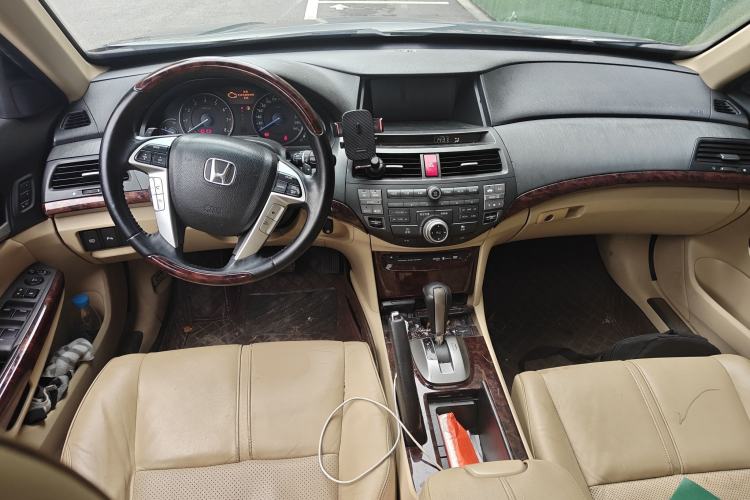 Used Honda Crosstour 2011 3.5L Flagship Edition