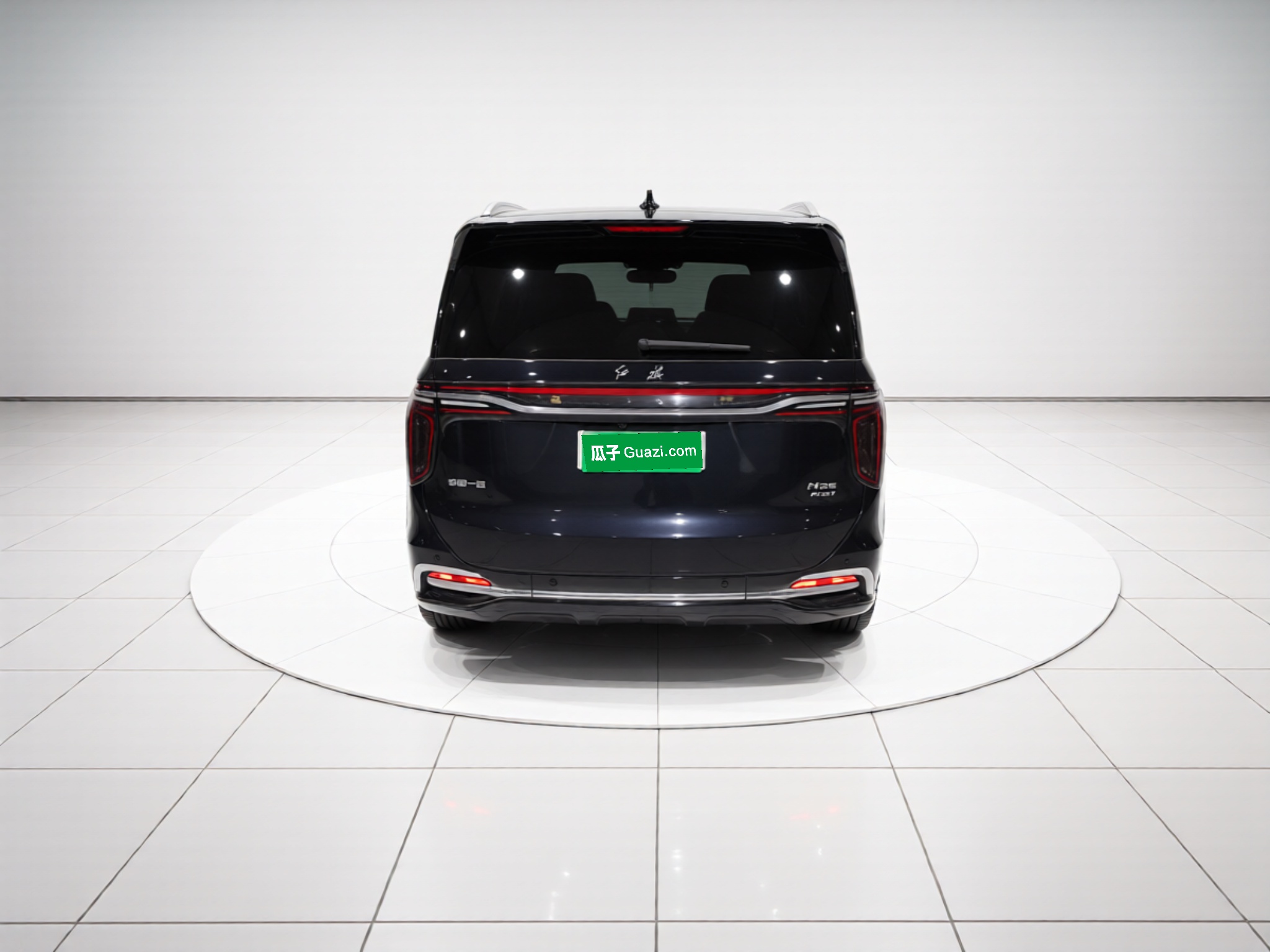 Hongqi HQ9 PHEV 2024 2.0T Four-Wheel Drive Luxury Edition — снимка 3