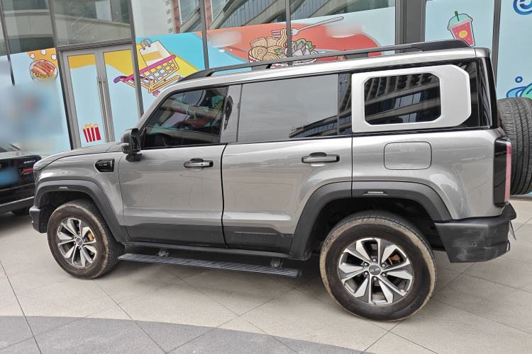 Used BAIC Off-Road BJ40 2024 2.0T All-New Urban Hunter Edition Ultimate Version
