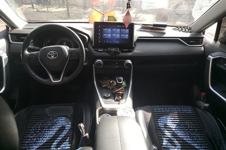 Used Toyota RAV4 2021 Dual-Engine 2.5L E-CVT Four-Wheel Drive Elite PLUS Edition Center Console