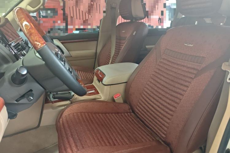 Used Toyota Land Cruiser 2012 4.0L Automatic VX Left Front Seat