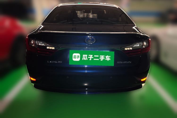 Used Lexus ES 2015 250 Elegant Edition Rear