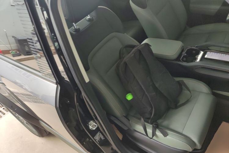 Used iCAR 03 2024 501km Two-Wheel Drive Long-Range Version Right Front Seat