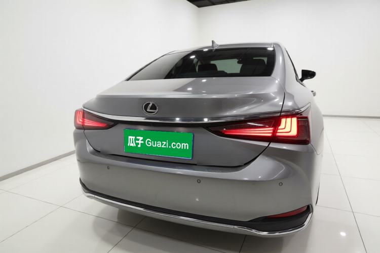 Used Lexus ES 2022 200 Excellence Edition
