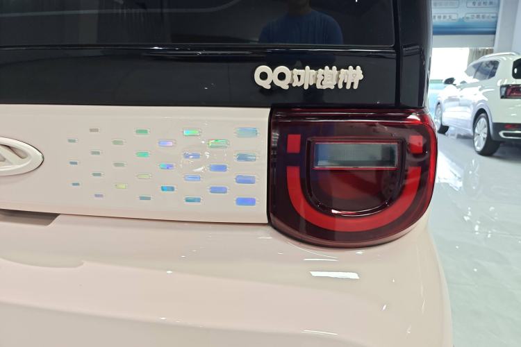 Used Chery New Energy QQ Ice Cream 2022 170km Sundae Phosphate Lithium-Ion