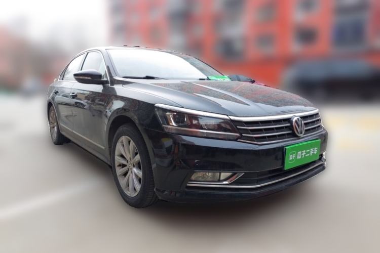 Used Volkswagen Passat 2016 330TSI DSG Luxury Edition Front Right 45 Deg