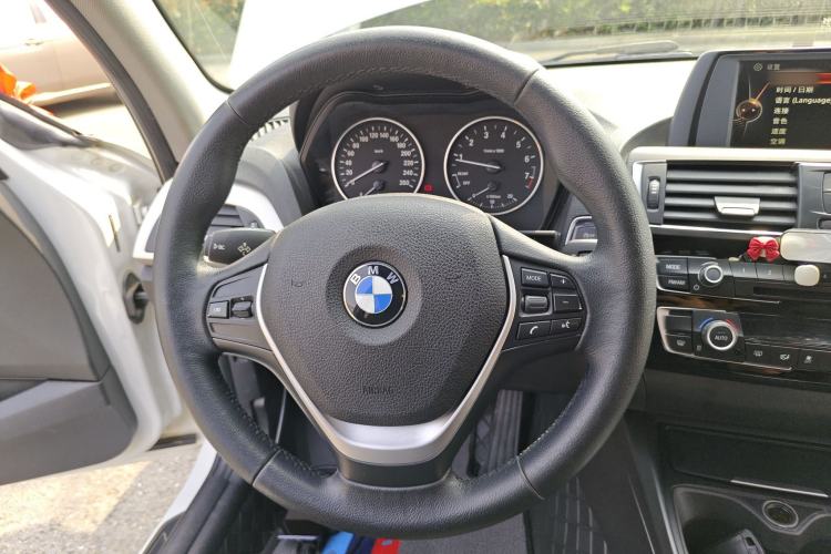 Used BMW 1 Series 2015 120i Leading Model