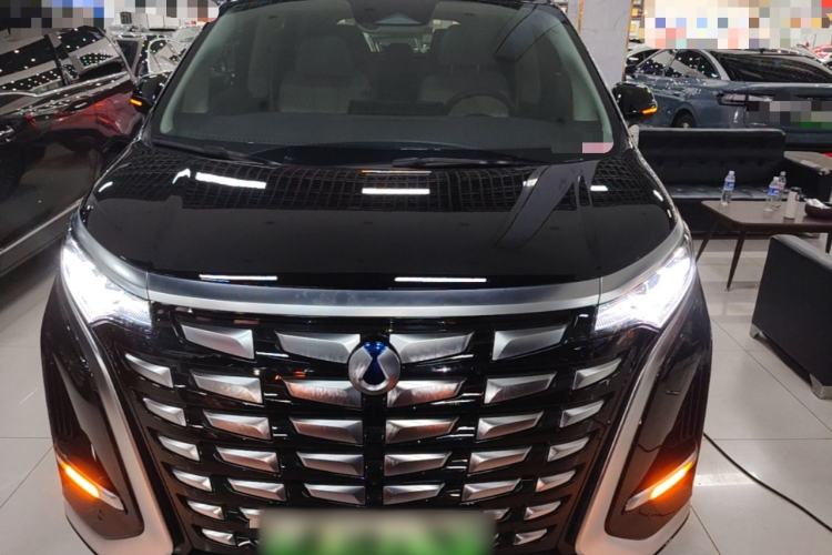 Used Denza D9 2024 DM-i 970 Luxury Model