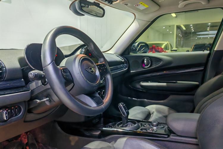 Used MINI Clubman 2022 1.5T COOPER Connoisseur Interior 2