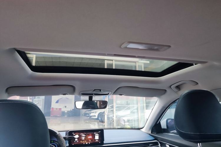 Used Geely Auto Emgrand 2022 4th Generation 1.5L CVT Flagship Model
