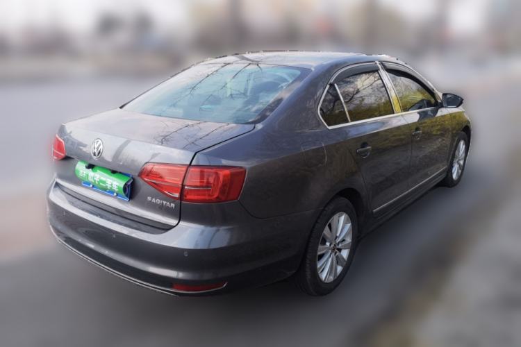 Used Volkswagen Sagitar 2015 1.6L Manual Comfort Model
