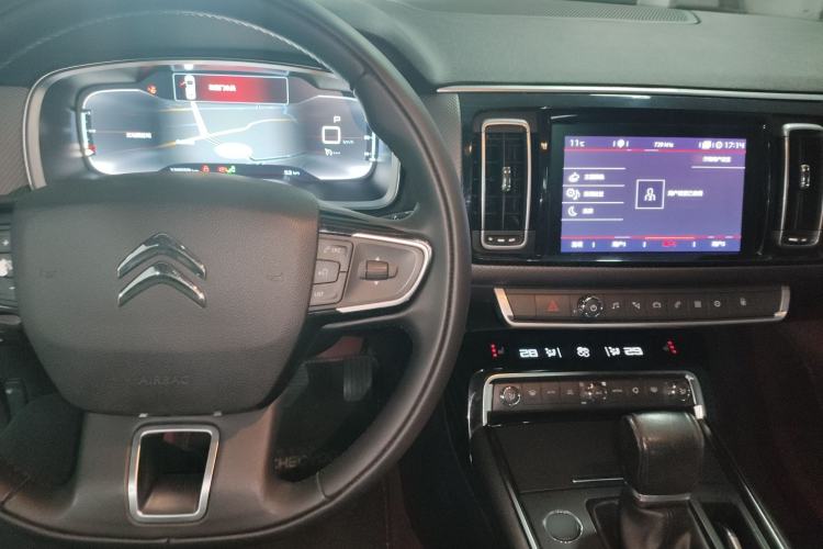 Used Citroen C6 2017 Revised Version 380THP Luxury Edition Center Console